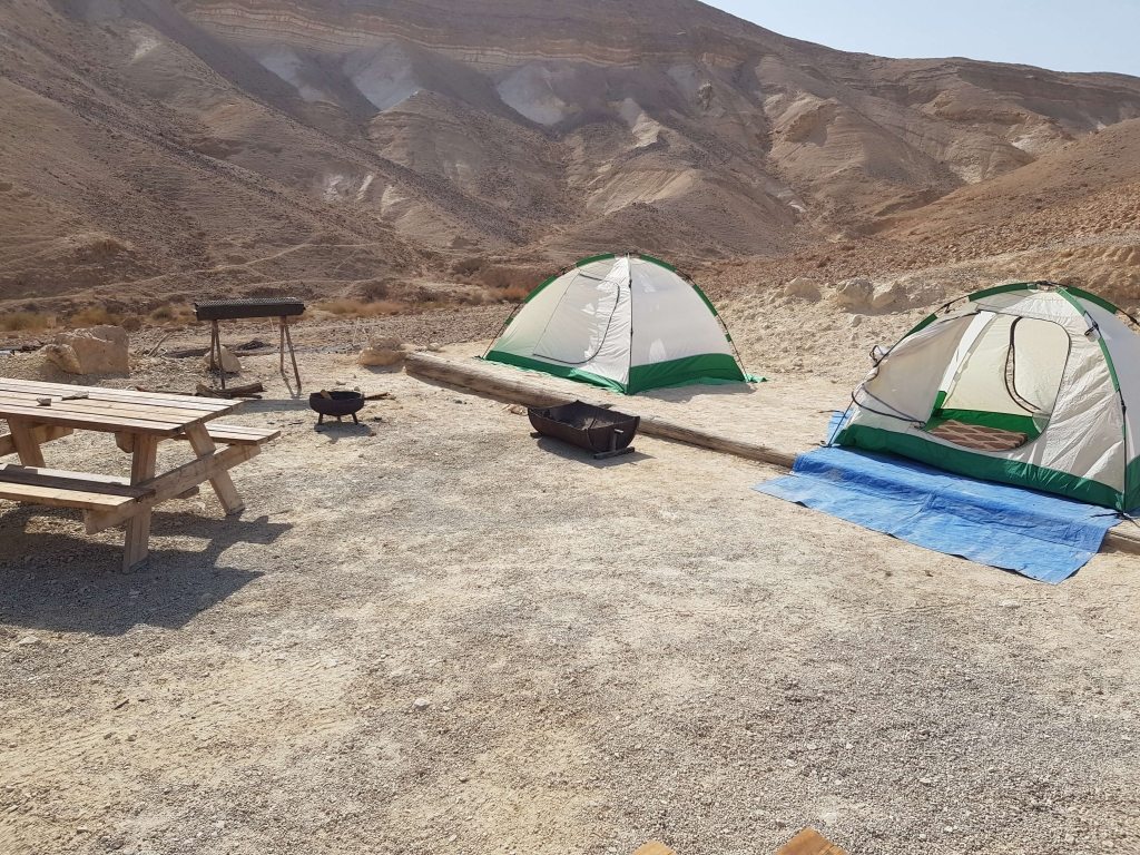 חניון לילה גן לאומי מצדה